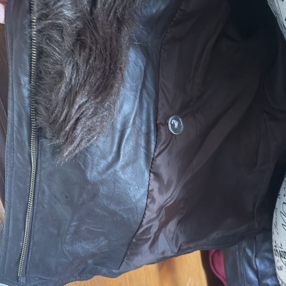 Jacket 🐻🤎 - Picture 4 of 6